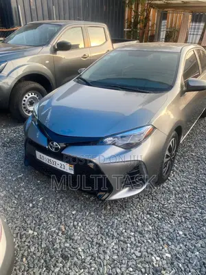 Toyota Corolla LE Premium 4dr Sedan (1.8L 4cyl CVT) 2016 Gray