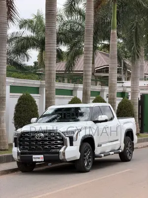 Toyota Tundra Limited CrewMax 6.5' Bed 2024 White