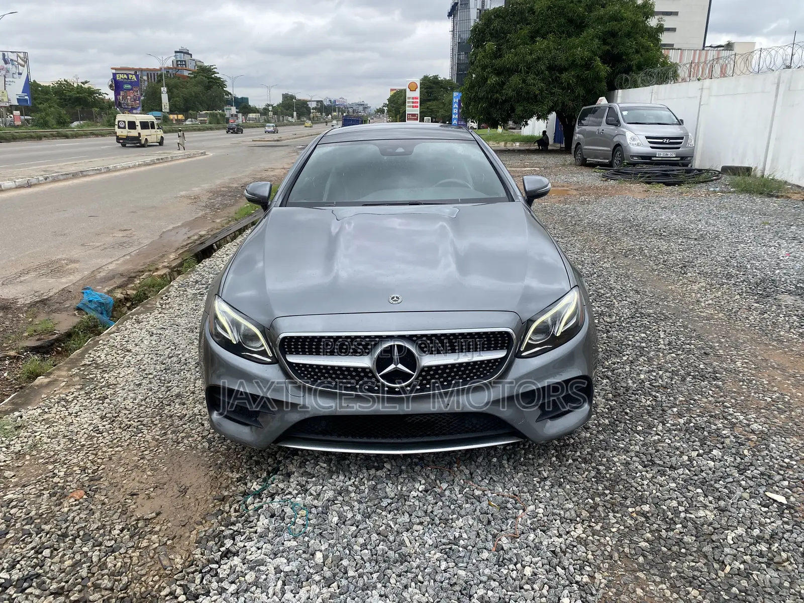 Mercedes-Benz E400 2018 Gray