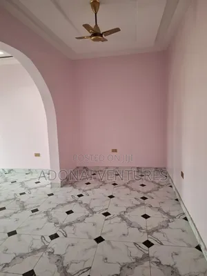 3bdrm Apartment in Ahodwo Daban, Kumasi Metropolitan for rent
