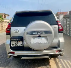 Toyota Land Cruiser Prado 2013 Gray
