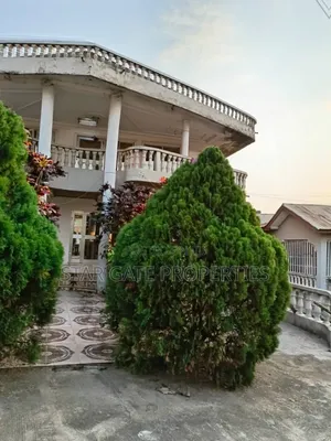 6bdrm House in Kumasi Airport Dvla for sale