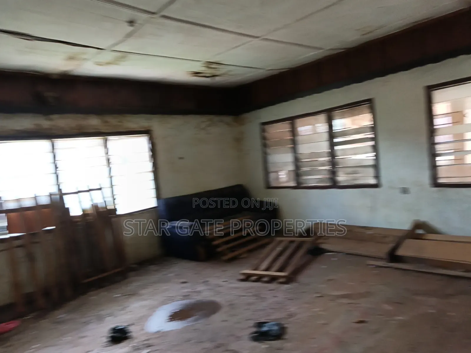 5bdrm House in Buokrom, Kumasi Metropolitan for sale