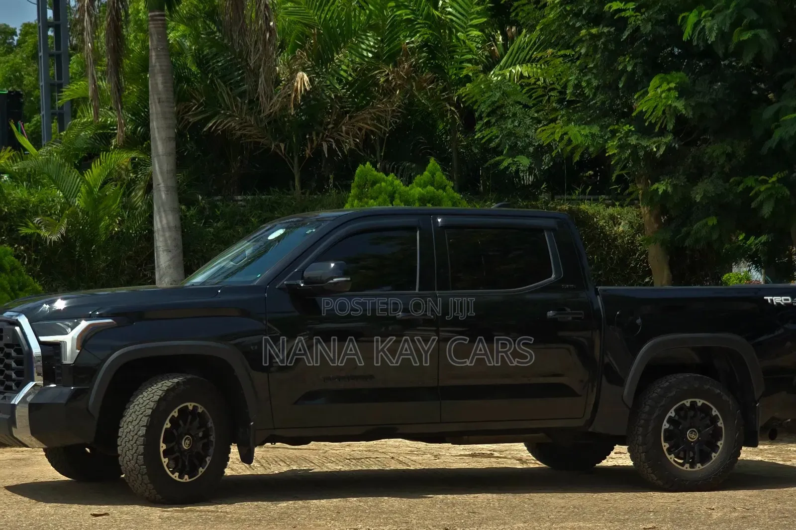 Toyota Tundra 2024 Black