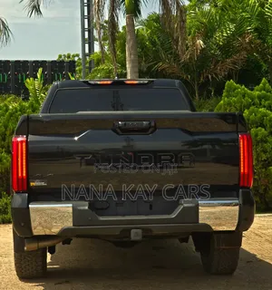 Toyota Tundra 2024 Black