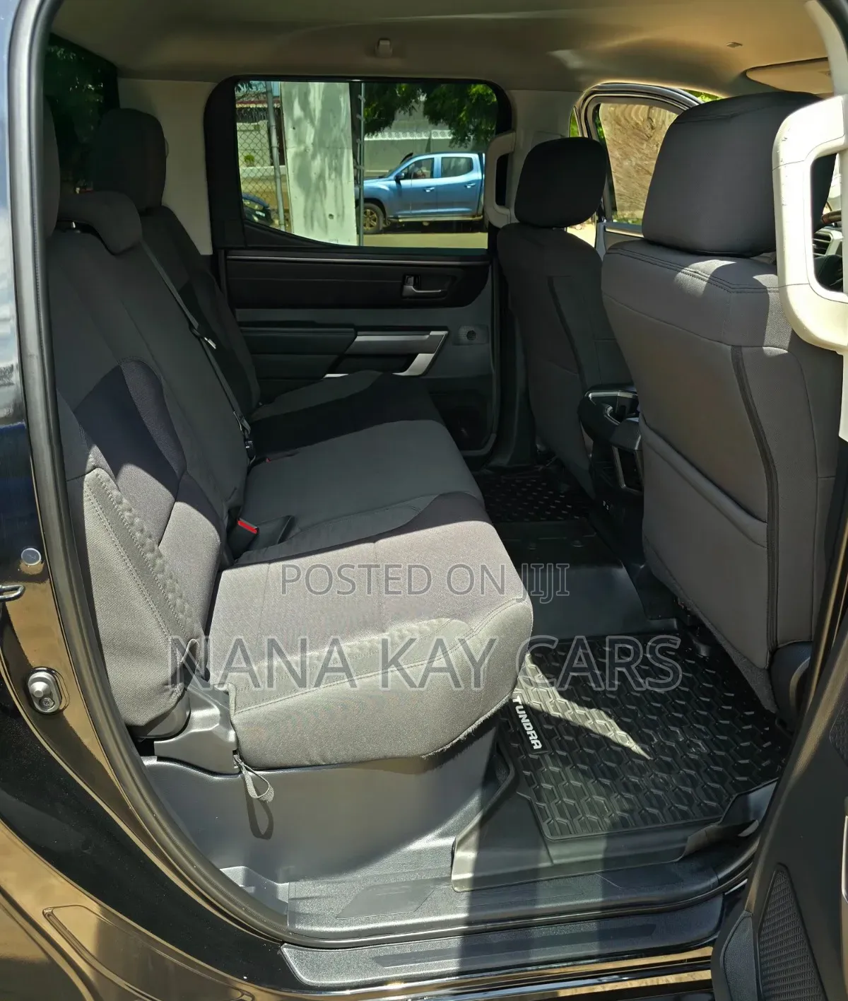 Toyota Tundra 2024 Black