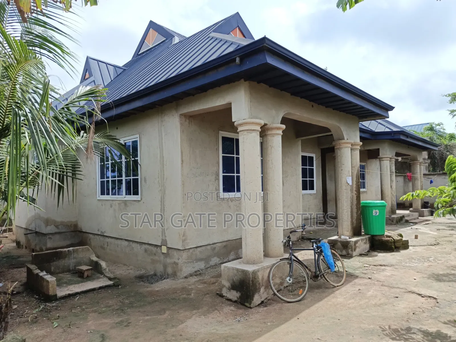 4bdrm House in Adesina Near Kenyasi, Kumasi Metropolitan for sale