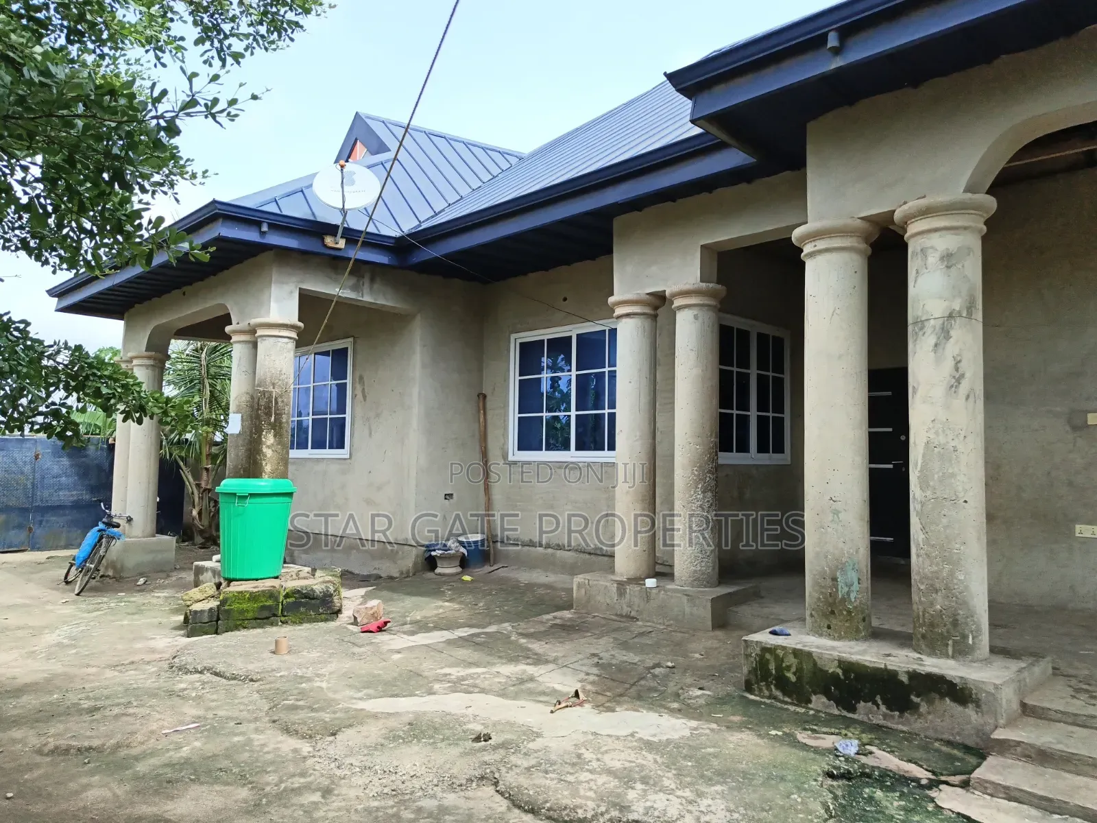 4bdrm House in Adesina Near Kenyasi, Kumasi Metropolitan for sale