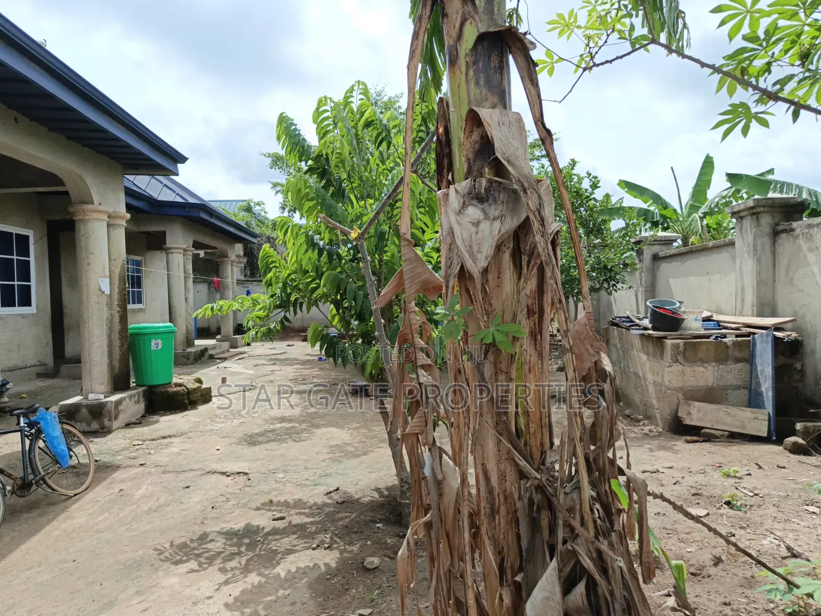 4bdrm House in Adesina Near Kenyasi, Kumasi Metropolitan for sale