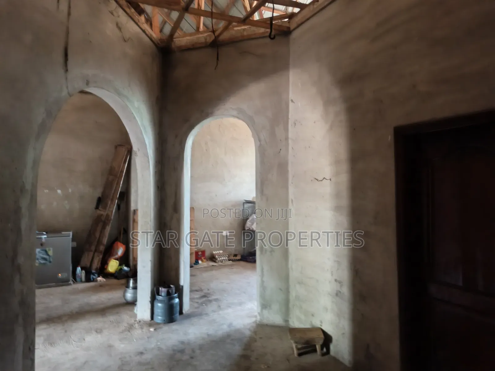 4bdrm House in Adesina Near Kenyasi, Kumasi Metropolitan for sale