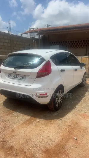Ford Fiesta 2012 White