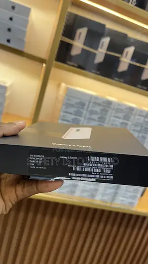 New Samsung Galaxy Z Fold6 256 GB Rose Gold