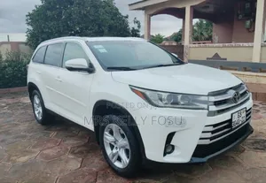 Toyota Highlander Limited 4dr SUV AWD (3.5L 6cyl 6A) 2015 White