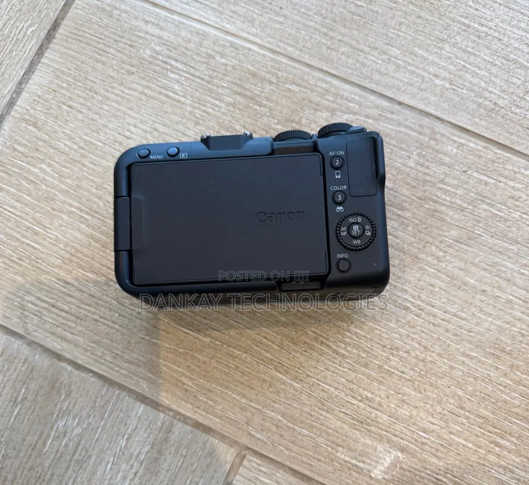 Canon Eos R50 v Mirrorless Camera With 14-30mm F/4-6.3 Lens