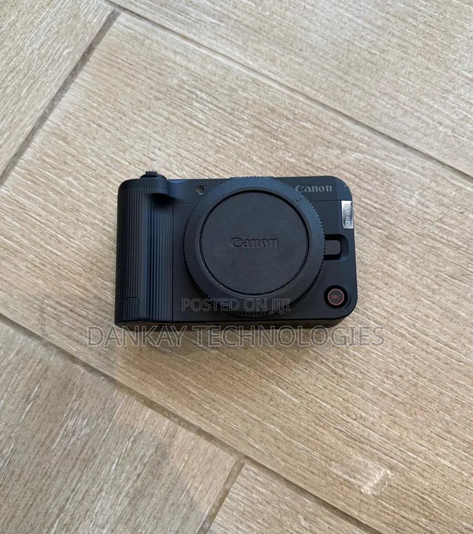Canon Eos R50 v Mirrorless Camera With 14-30mm F/4-6.3 Lens