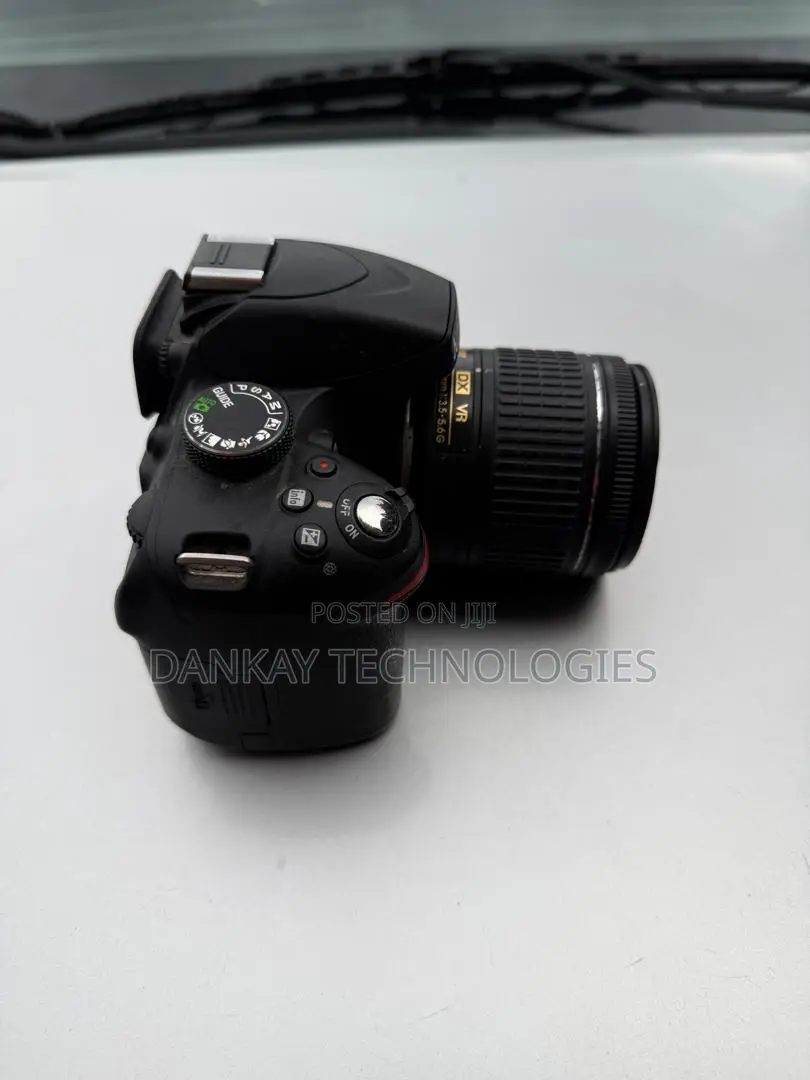 Nikon D3200 With 18 - 55mm Lens