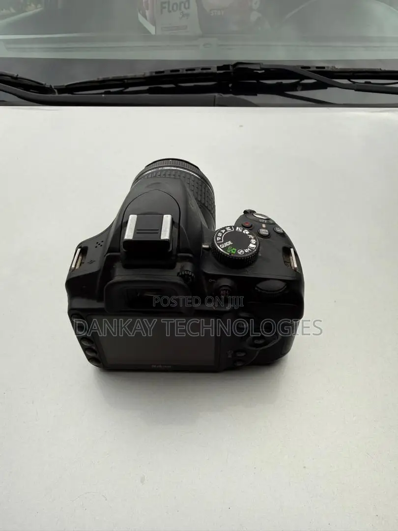 Nikon D3200 With 18 - 55mm Lens