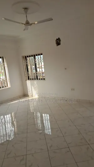 2bdrm Apartment in Kuntuse, Amasaman for rent