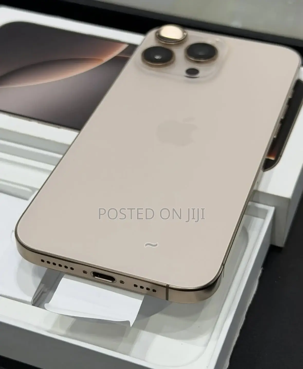 New Apple iPhone 16 Pro Max 256 GB Gold