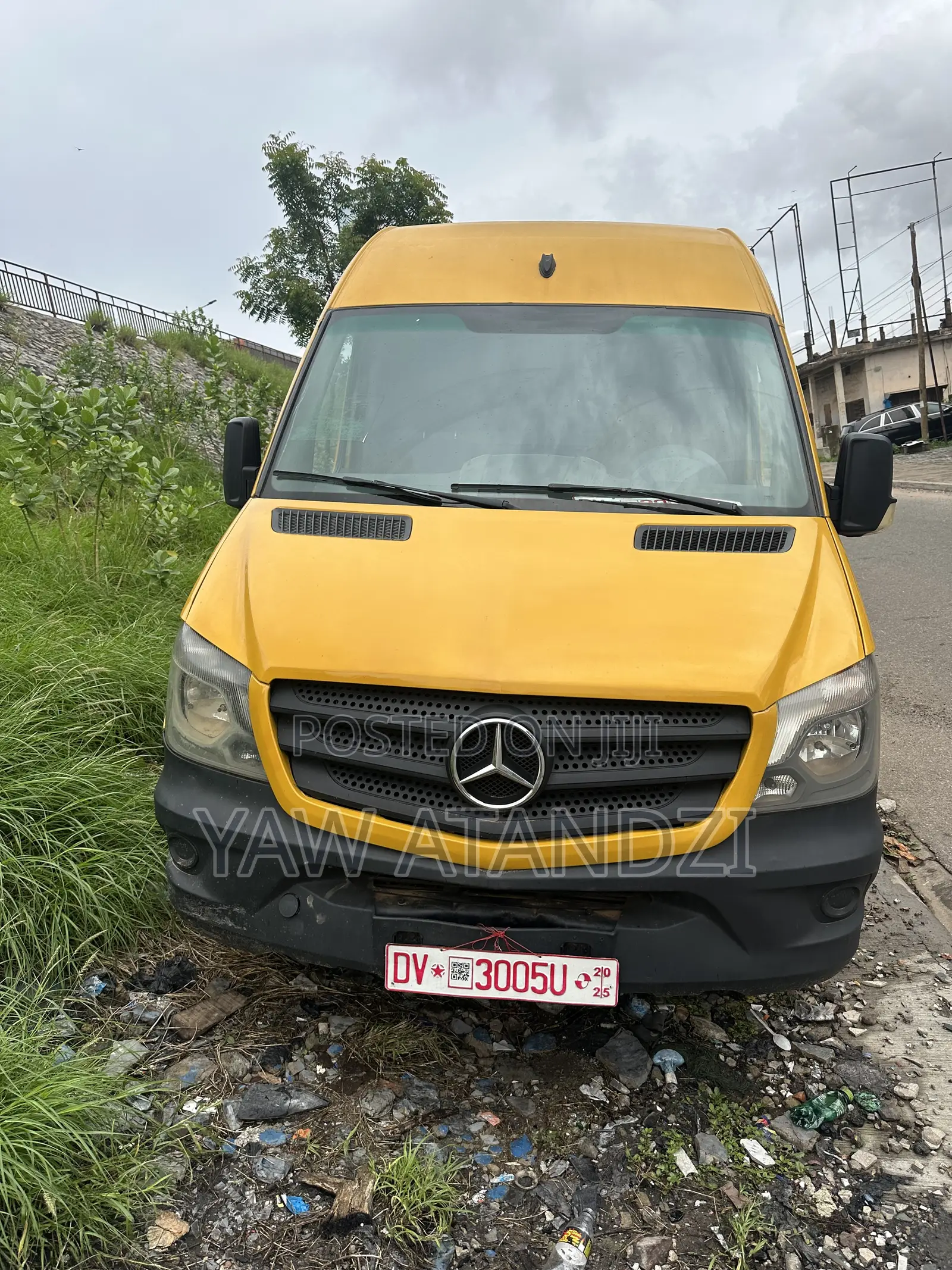 Mercedes-Benz Sprinter 3500 170 Cargo 2011 Yellow