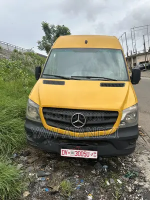 Mercedes-Benz Sprinter 3500 170 Cargo 2011 Yellow