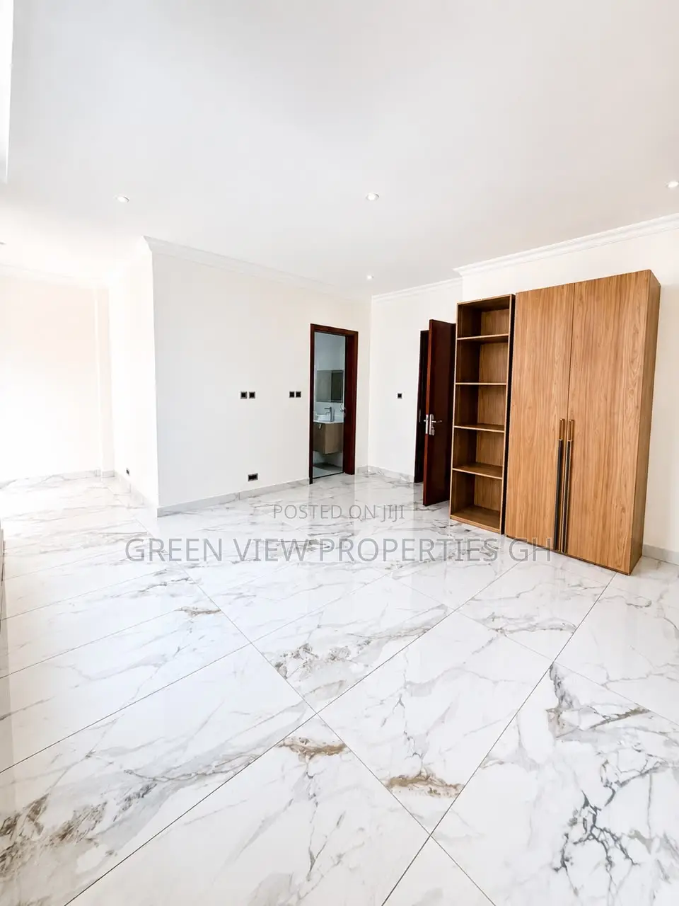 4bdrm Duplex in East Legon for rent