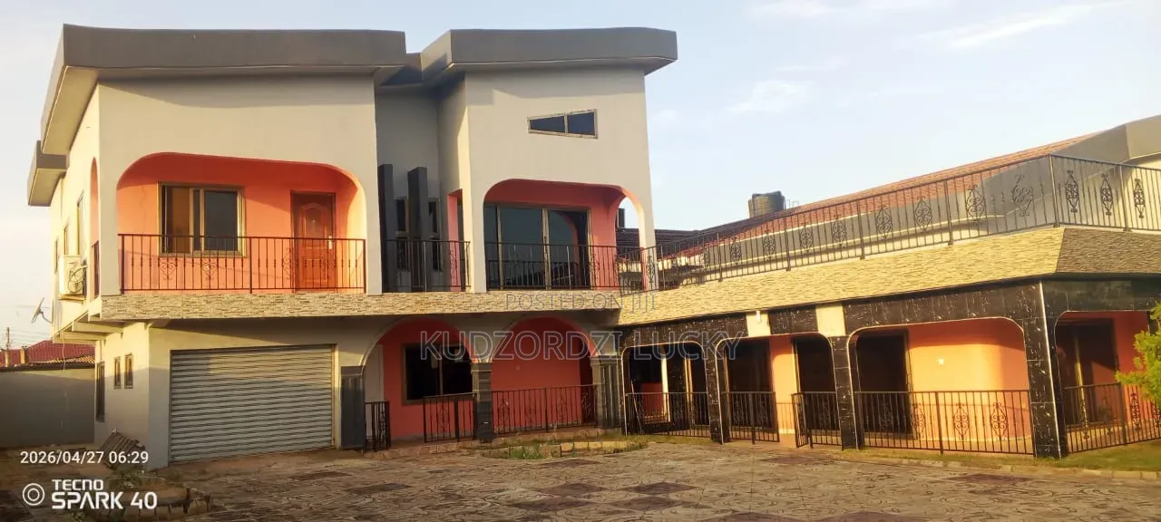 Furnished 6bdrm Mansion in Personal House, Paradise Residential Area