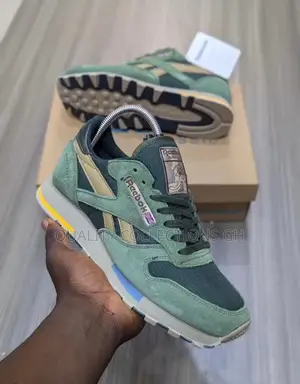 Reebok Classic Olive Green Suede