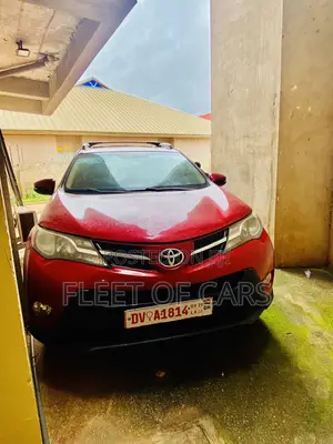 Toyota RAV4 XLE 4dr SUV AWD (2.5L 4cyl 6A) 2014 Red