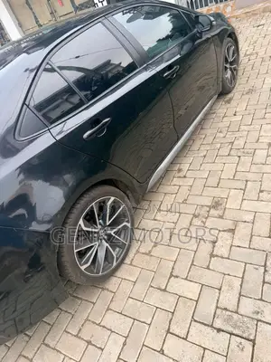 Toyota Corolla SE 2020 Blue