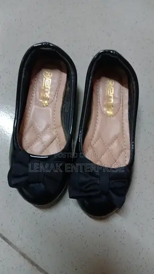 Ladies Flat Shoes Size 25, 26,35,38,41