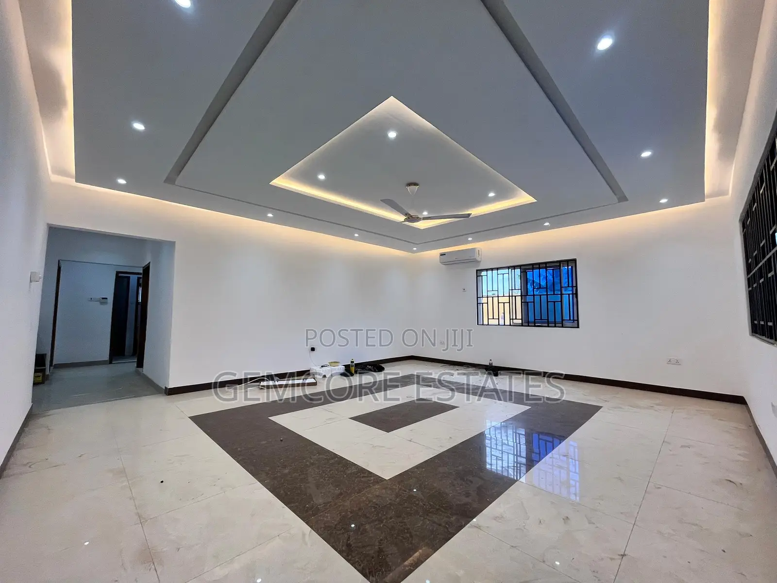 3bdrm House in West Trasacco, Ashaley Botwe for rent
