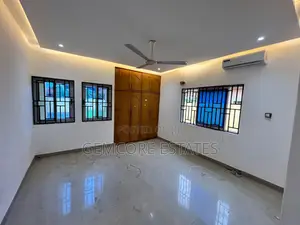 3bdrm House in West Trasacco, Ashaley Botwe for rent