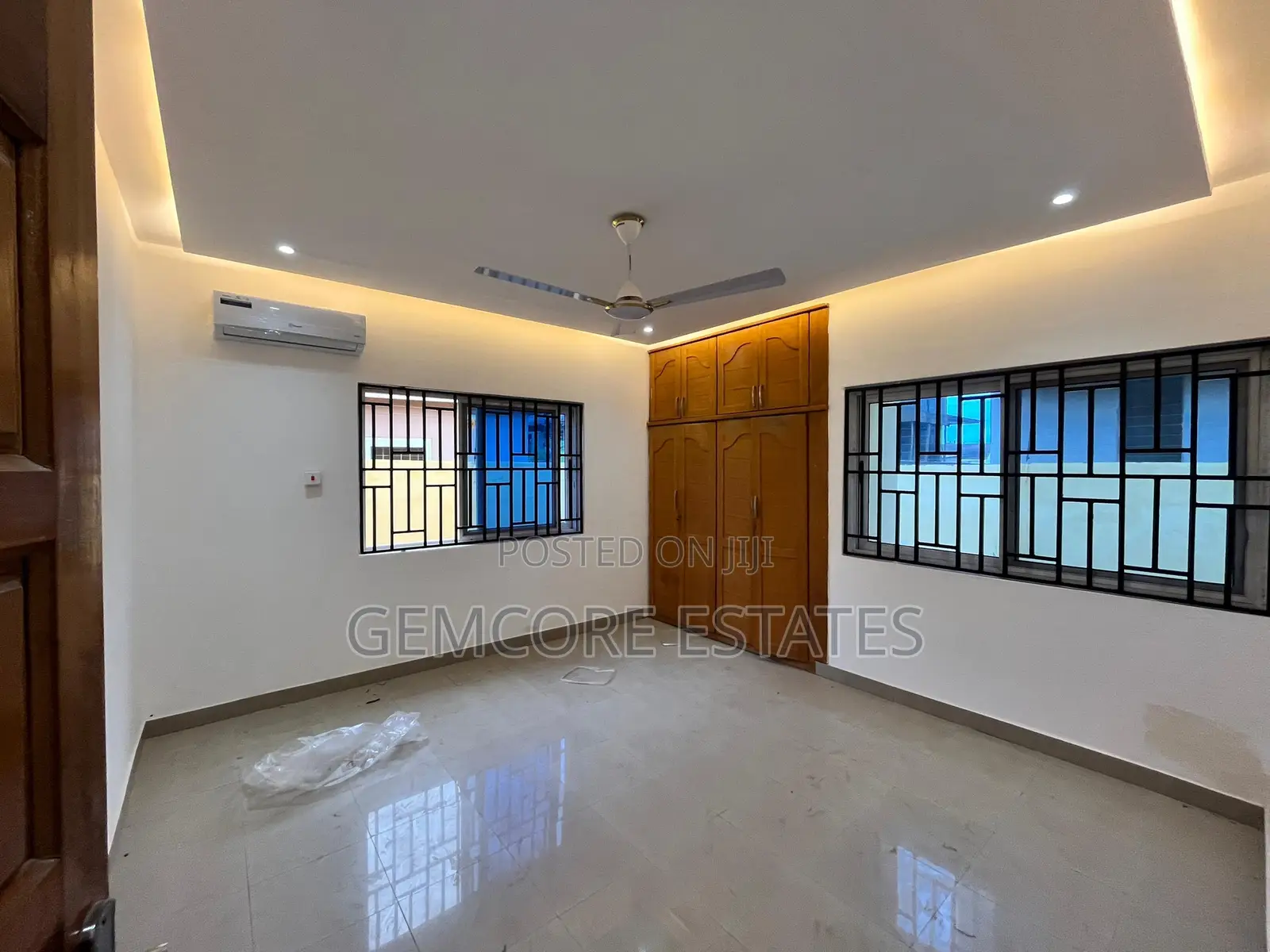3bdrm House in West Trasacco, Ashaley Botwe for rent