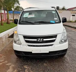 Hyundai H1 2009 White