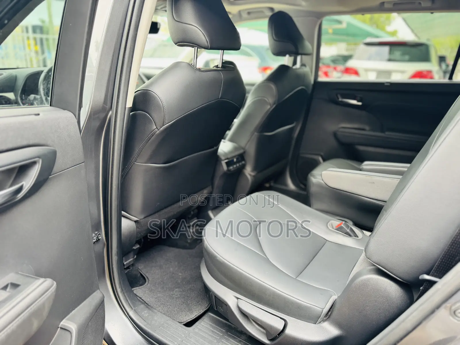 Toyota Highlander XLE AWD 2020 Gray