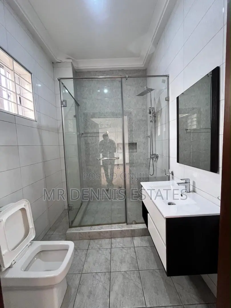 3bdrm Duplex in East Legon, A&C Mall Area for rent