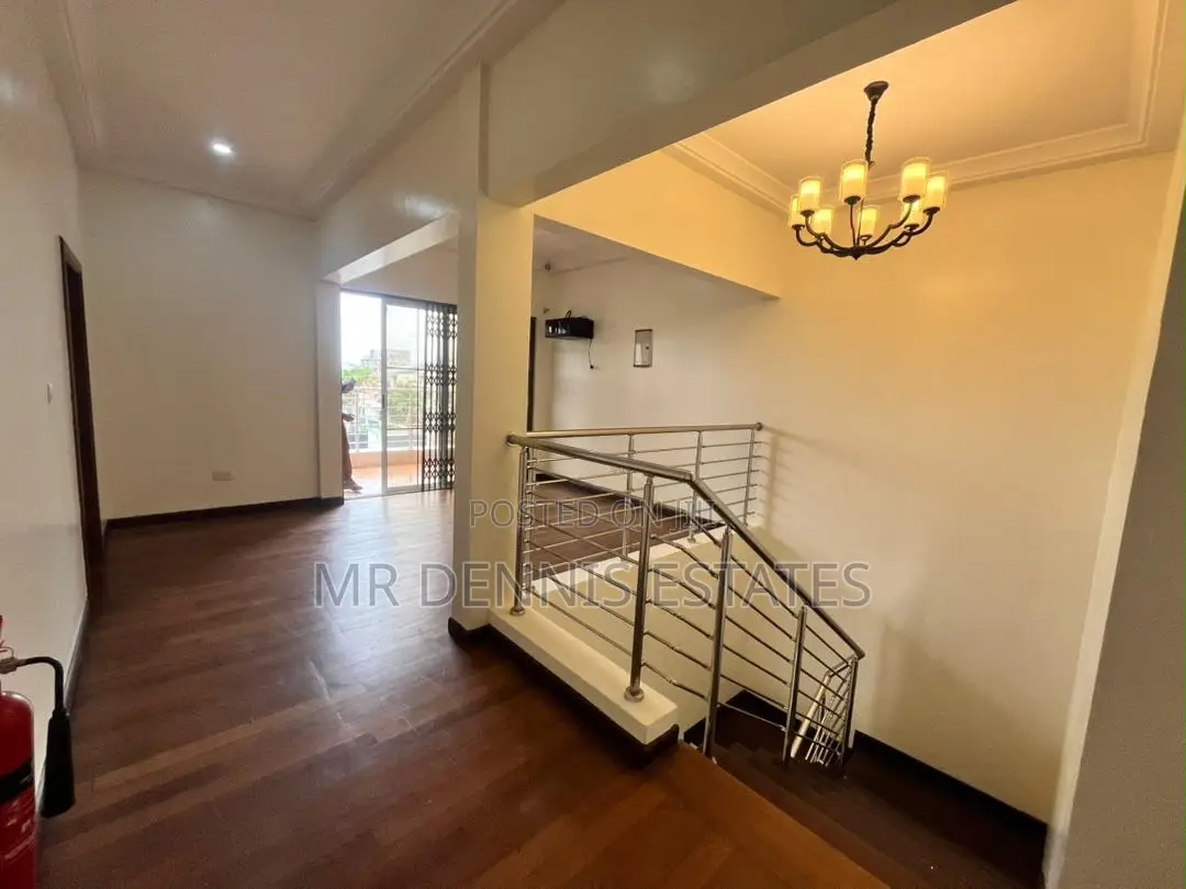 3bdrm Duplex in East Legon, A&C Mall Area for rent