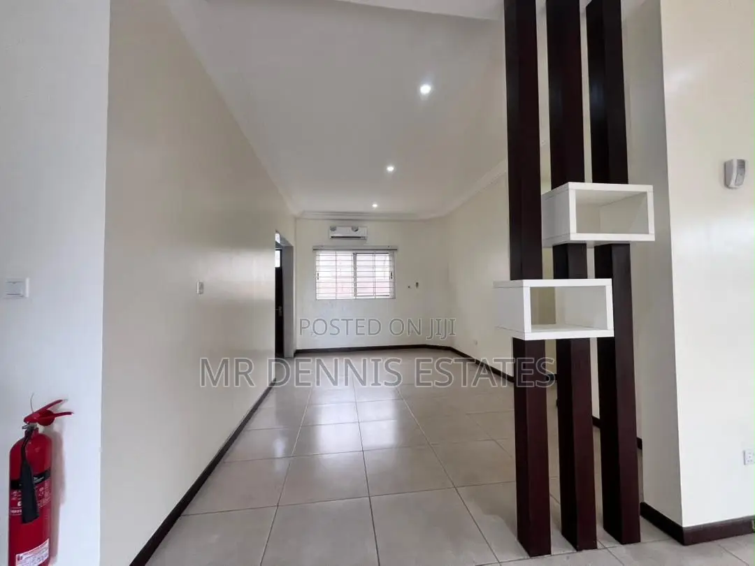 3bdrm Duplex in East Legon, A&C Mall Area for rent