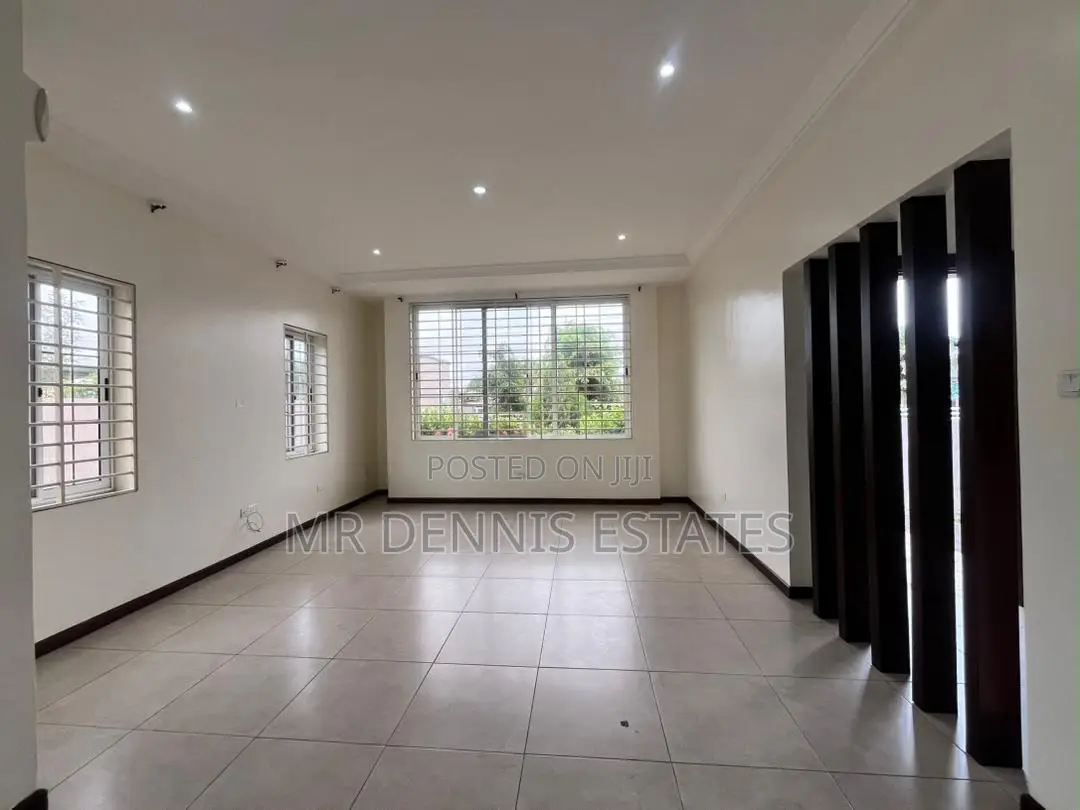 3bdrm Duplex in East Legon, A&C Mall Area for rent