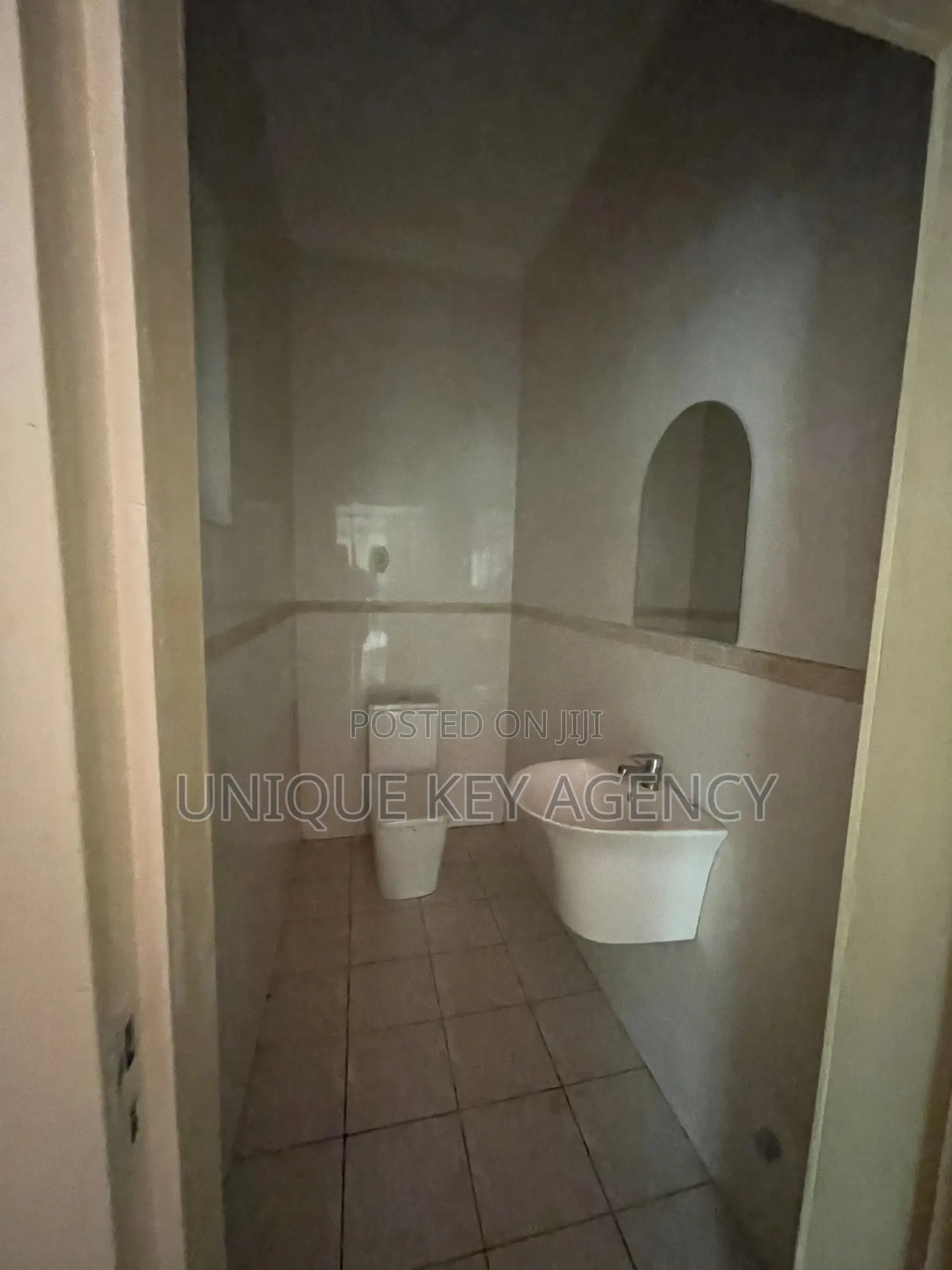 4bdrm House in Unique Key Agency, East Legon for rent