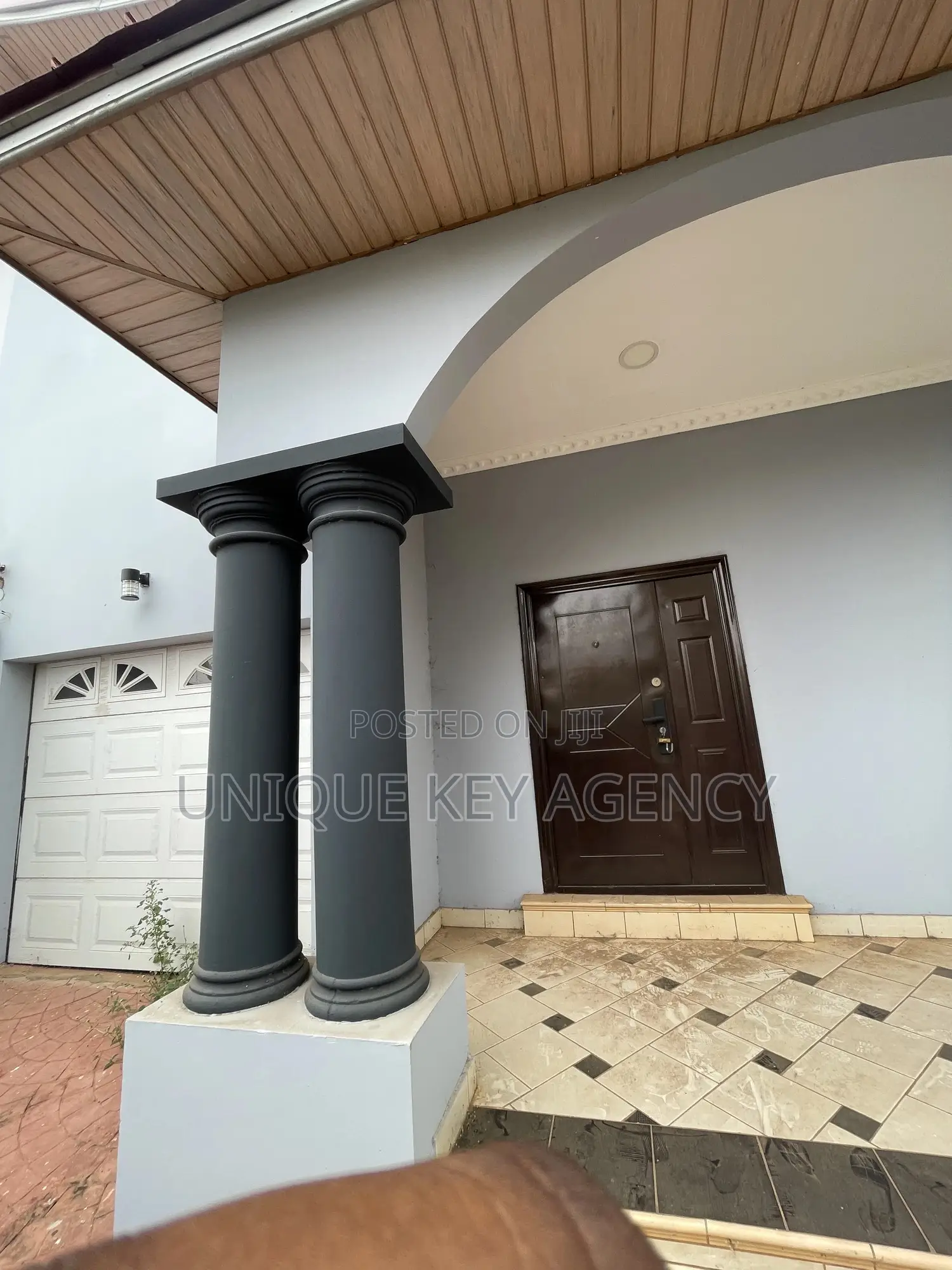 4bdrm House in Unique Key Agency, East Legon for rent