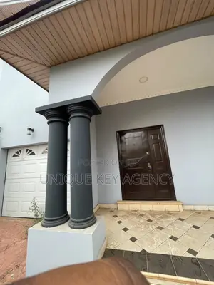 4bdrm House in Unique Key Agency, East Legon for rent