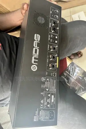 Midas Dl32 32-Input/16-Output Stagebox