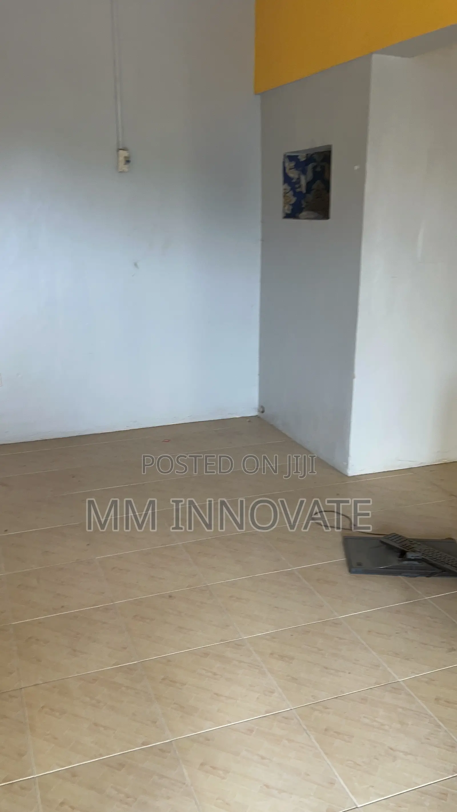 Store / Office for Rent