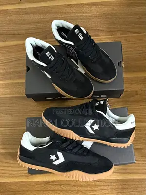 Converse Run Star Trainer Black and Off—White Sneakers