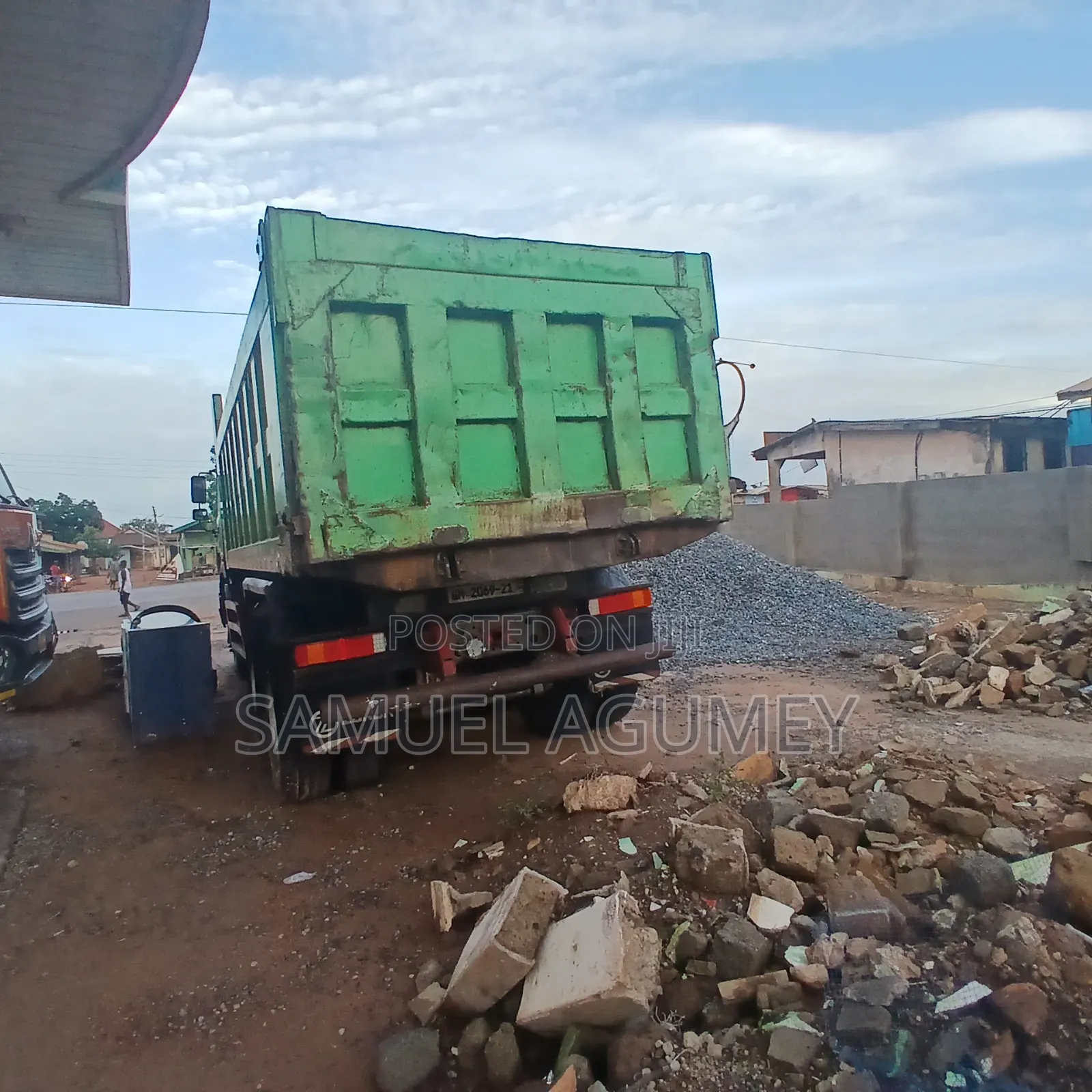Ttipper Truck