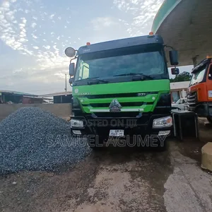 Ttipper Truck