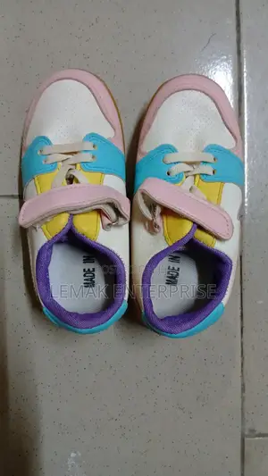 Kids Sneakers Size Size 26,27,28,29,30