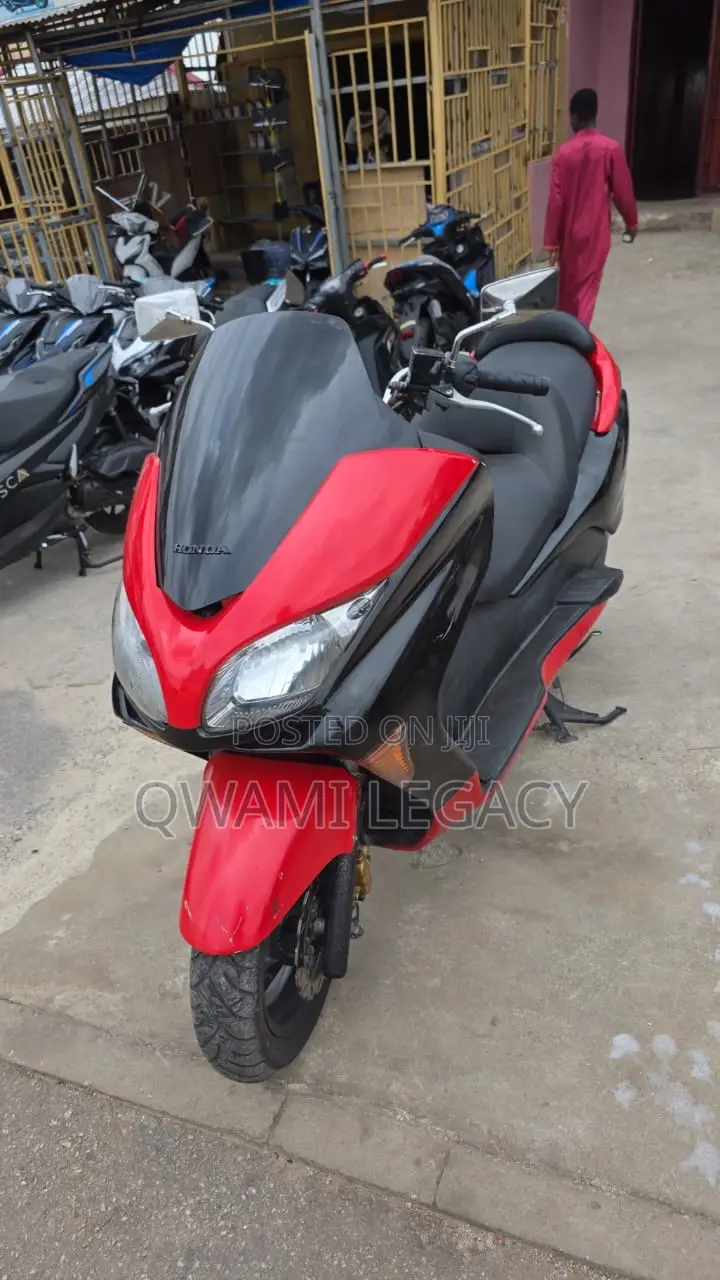 Honda Forza 2025 Black